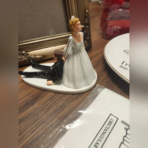 Mostly NWT/NIB Assorted Wedding Tabletop Decorations